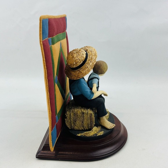 Amish Heritage Eli & Benjamin Figurine With Quilt‎ #30013 Willitts Boxed - Picture 5 of 7